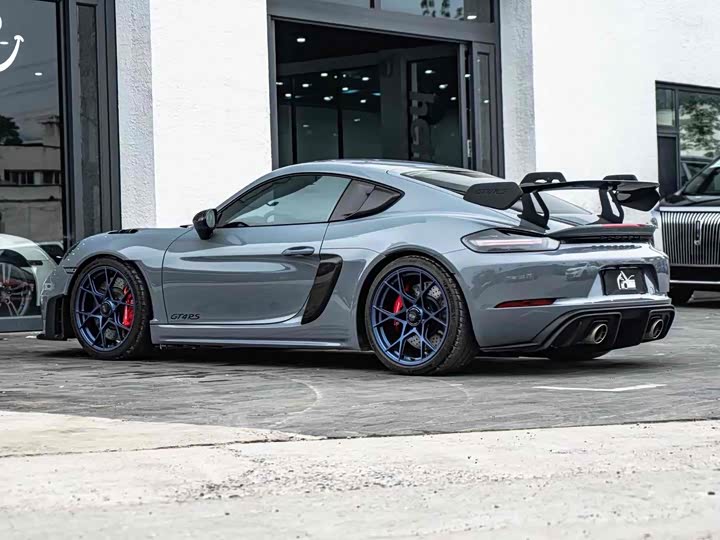 Фото 3 - Porsche 718