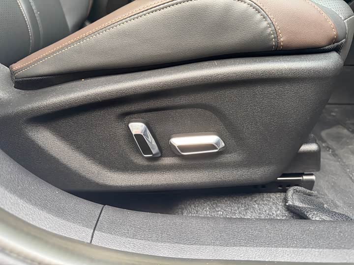 Фото 20 - Dongfeng Aeolus Yixuan Max