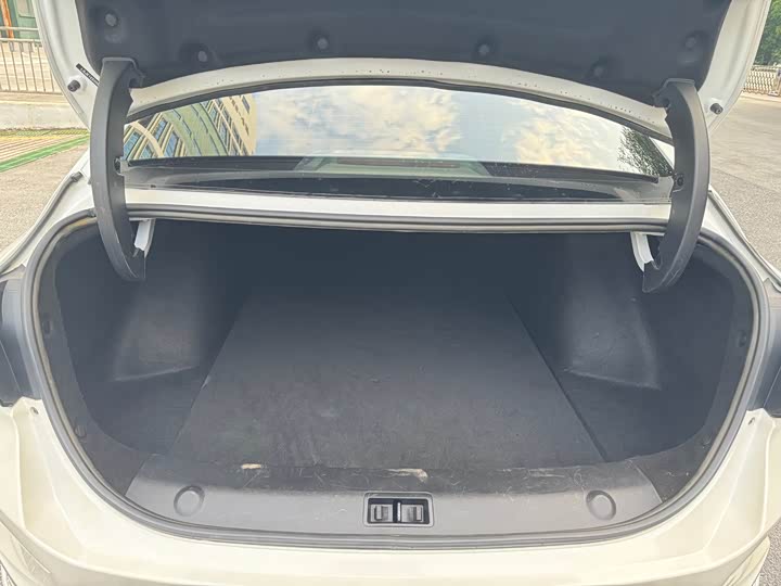 Фото 32 - Dongfeng Aeolus Yixuan Max