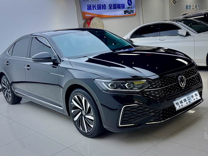 Фото 2 - Volkswagen Passat