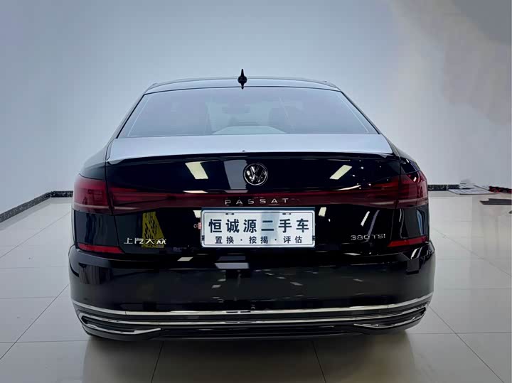 Фото 3 - Volkswagen Passat