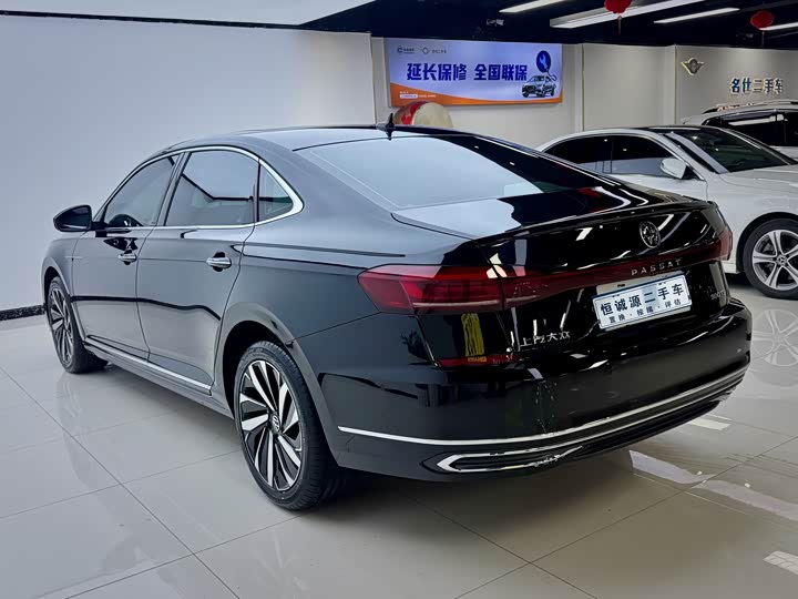 Фото 5 - Volkswagen Passat