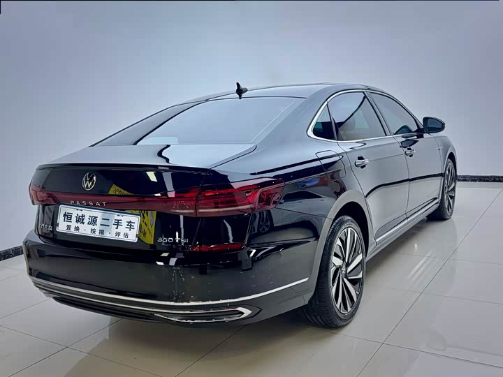 Фото 9 - Volkswagen Passat