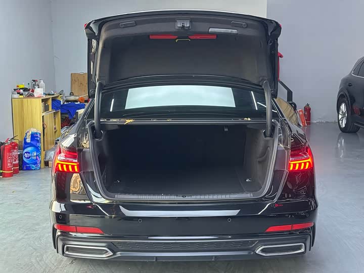 Фото 29 - Audi A6L