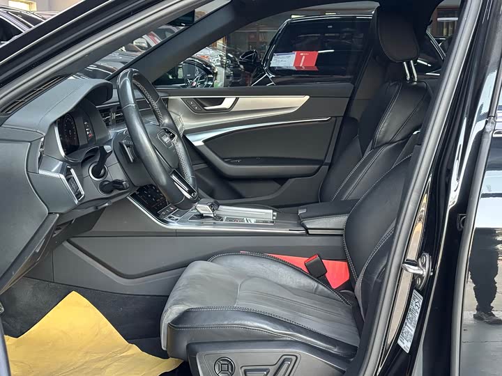 Фото 7 - Audi A6L