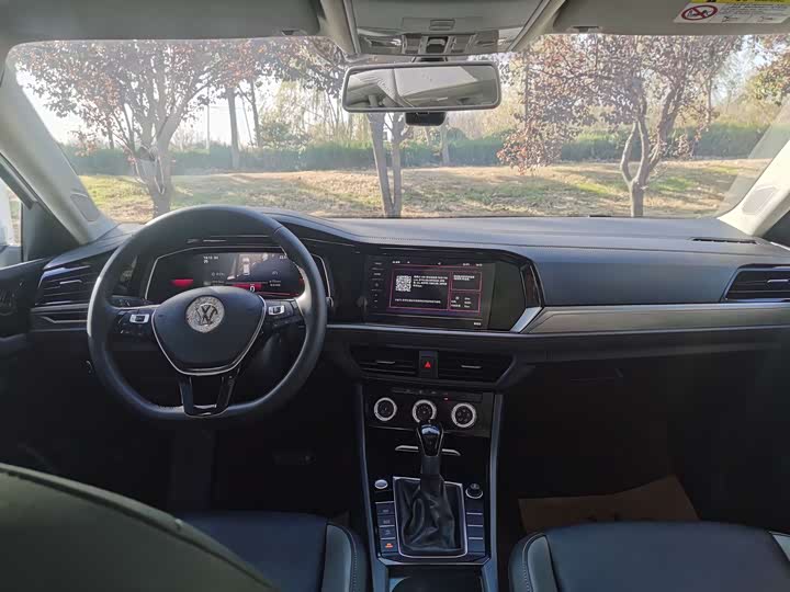 Фото 8 - Volkswagen Sagitar L