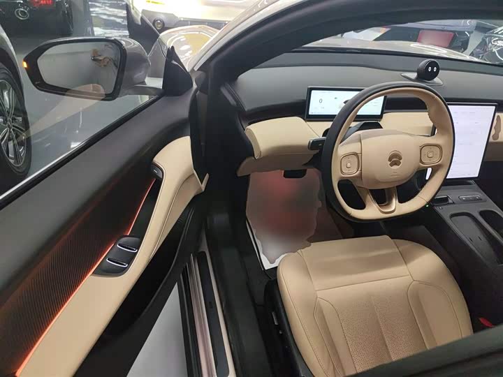 Фото 16 - Nio ET5T