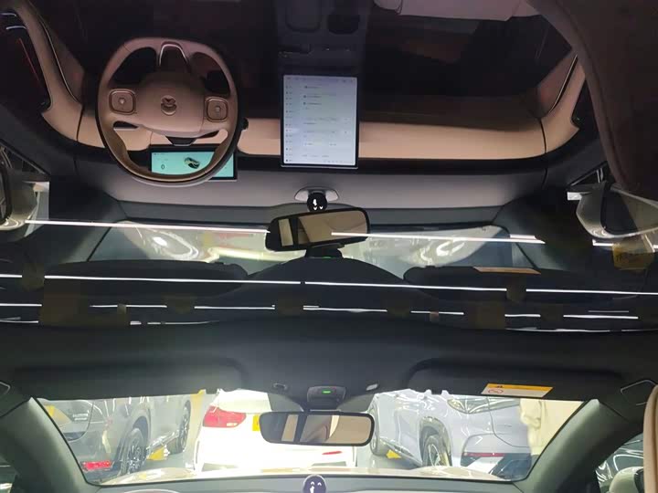 Фото 18 - Nio ET5T