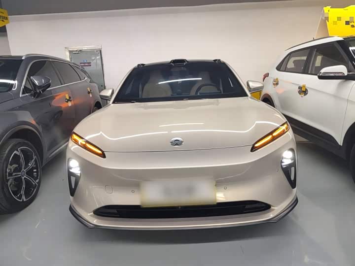 Фото 3 - Nio ET5T