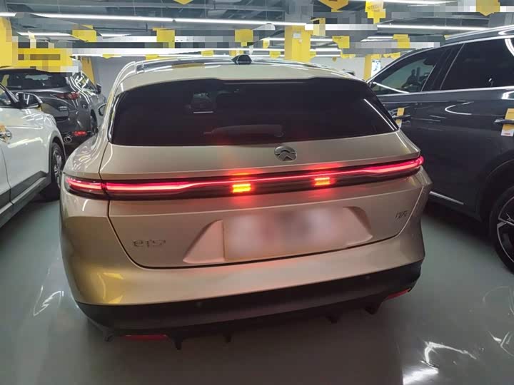 Фото 6 - Nio ET5T