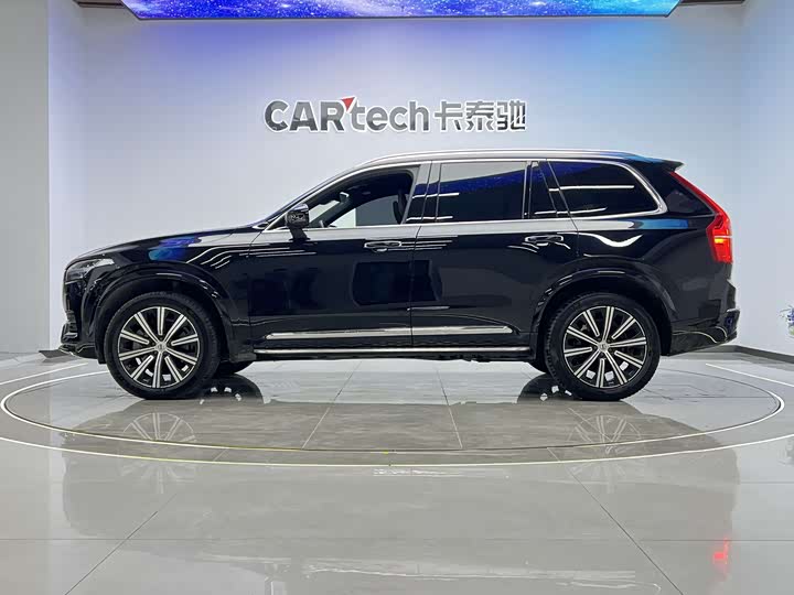 Фото 28 - Volvo XC90