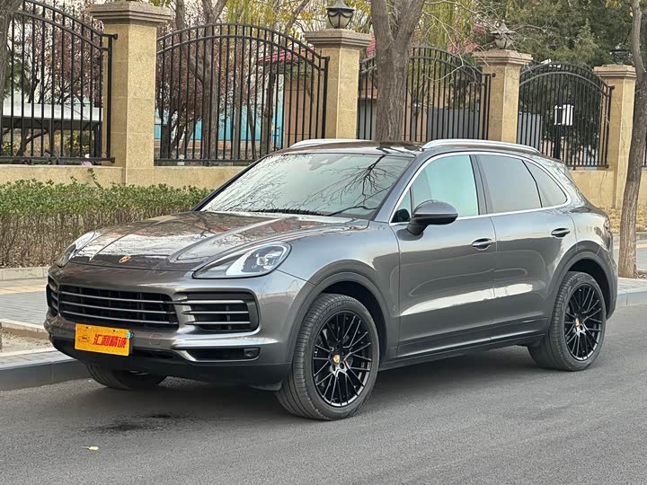 Фото 1 - Porsche Cayenne