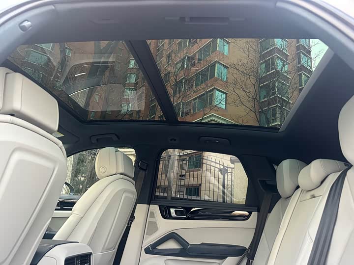 Фото 16 - Porsche Cayenne