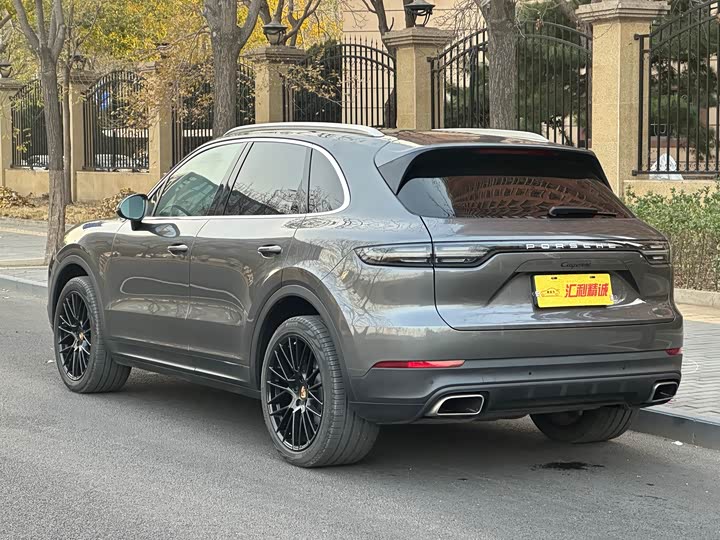 Фото 6 - Porsche Cayenne