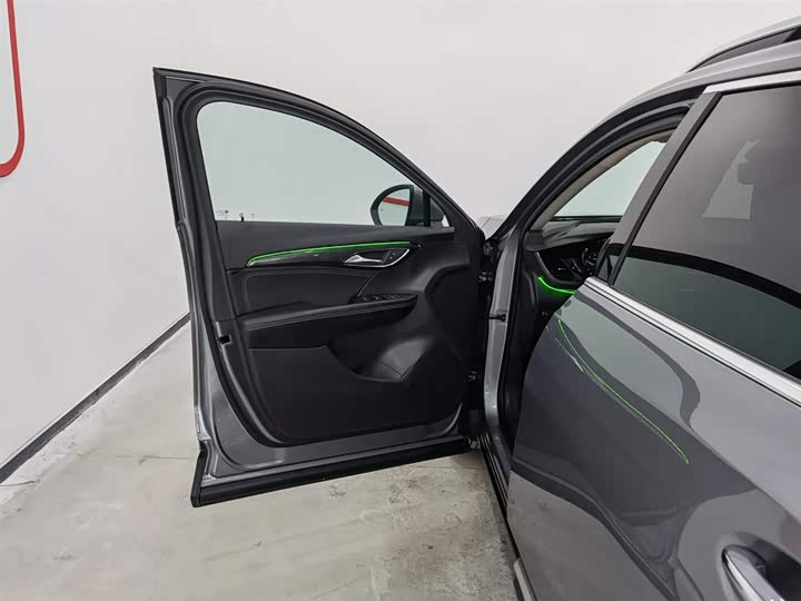 Фото 8 - Buick Envision Plus