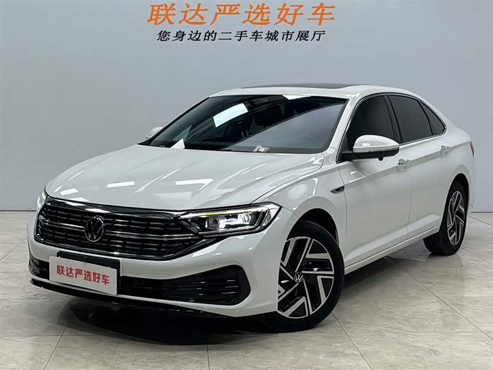 Фото 1 - Volkswagen Sagitar L