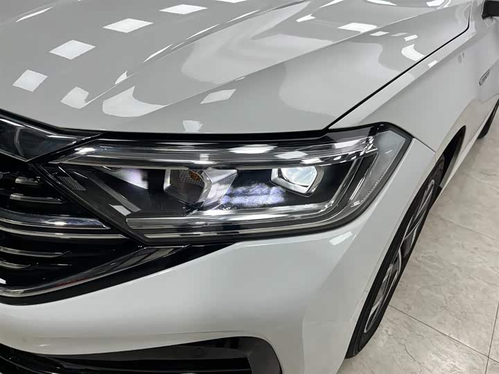 Фото 17 - Volkswagen Sagitar L