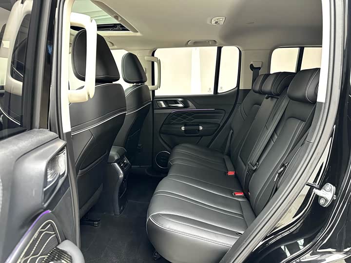 Фото 13 - Tank 300