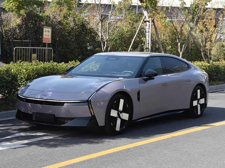 Фото 1 - XPeng P7