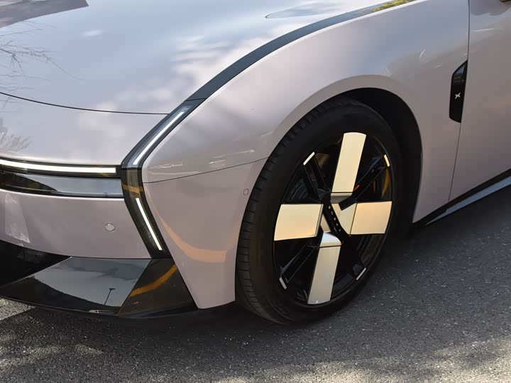 Фото 6 - XPeng P7