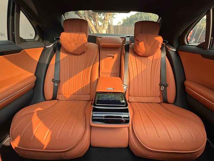 Фото 12 - Mercedes-Benz S-Class