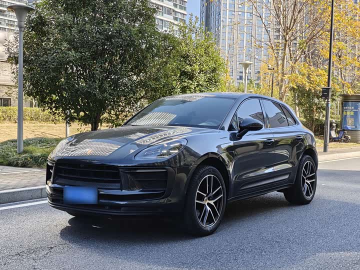 Фото 1 - Porsche Macan