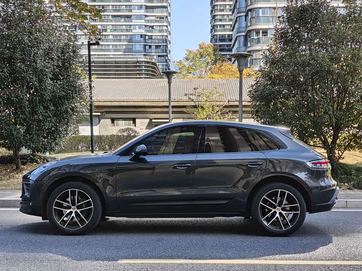 Фото 3 - Porsche Macan
