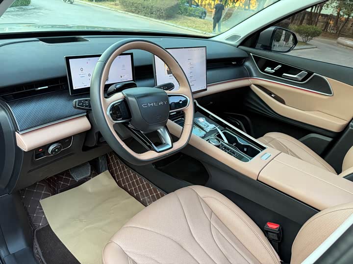 Фото 13 - Chery Tiggo 8L