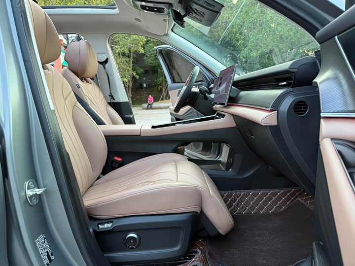 Фото 16 - Chery Tiggo 8L