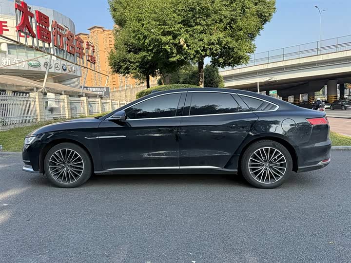 Фото 3 - BYD Han