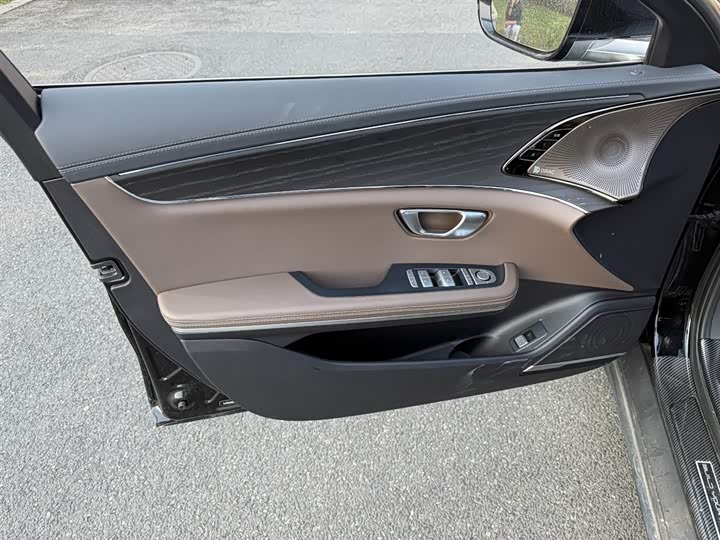 Фото 6 - BYD Han