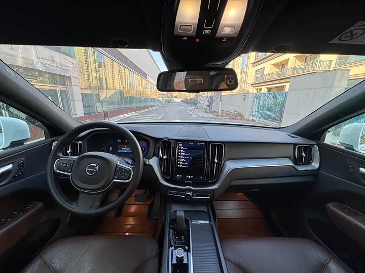 Фото 5 - Volvo XC60