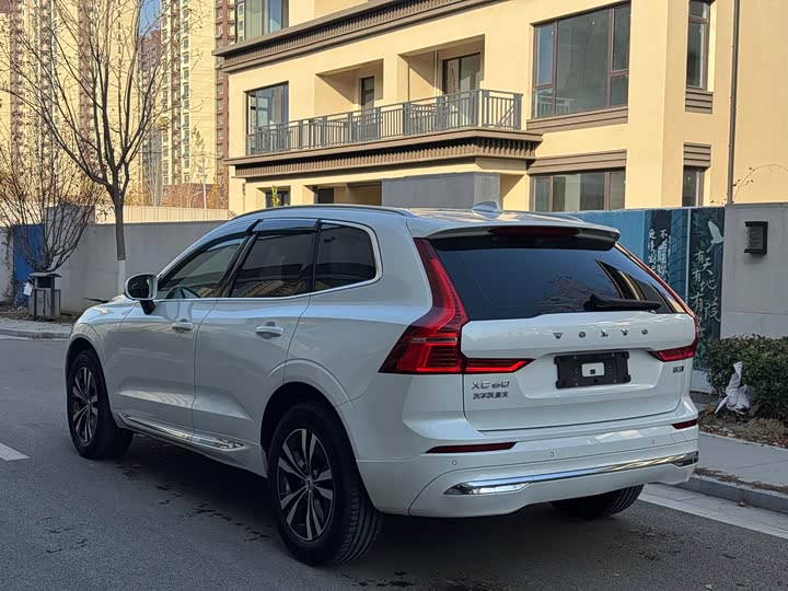 Фото 7 - Volvo XC60