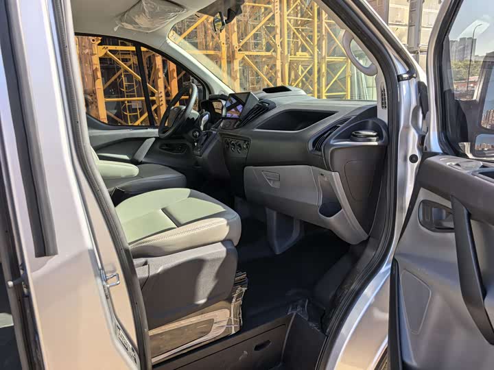 Фото 11 - Ford Transit