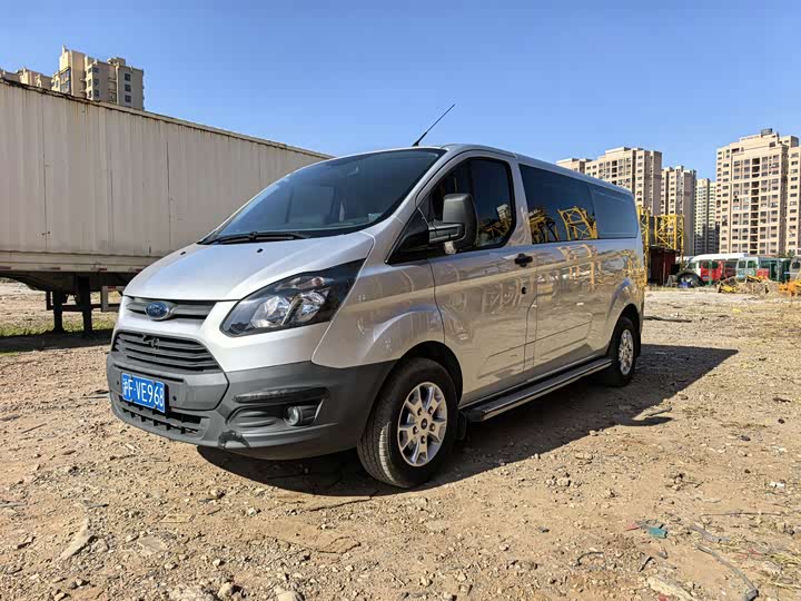 Фото 2 - Ford Transit