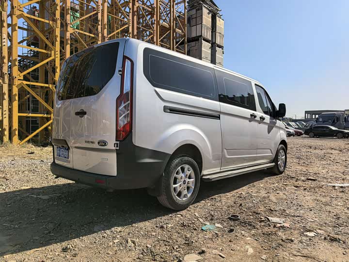 Фото 5 - Ford Transit