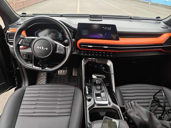 Фото 10 - Kia Sportage GT-line