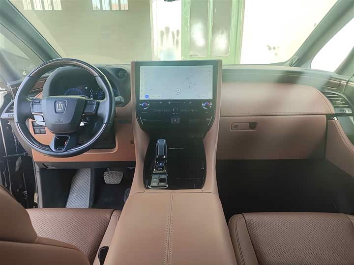 Фото 3 - Toyota Vellfire