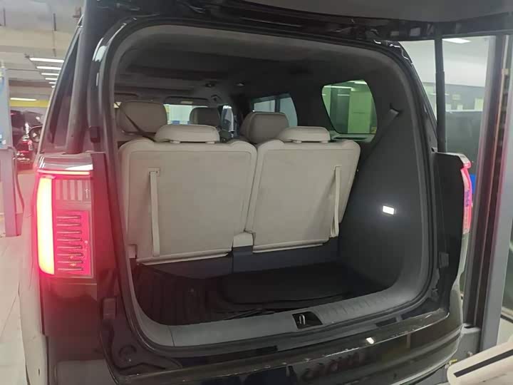 Фото 4 - Zeekr 009