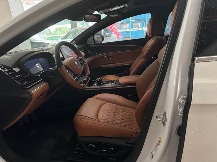 Фото 4 - BYD Han