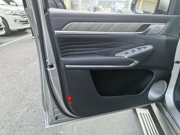 Фото 4 - Tank 500