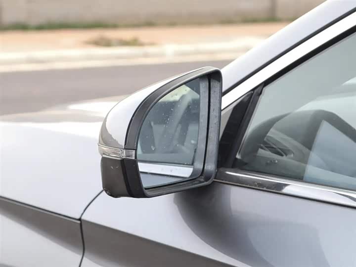 Фото 10 - BYD Song Plus Hybrid/EV