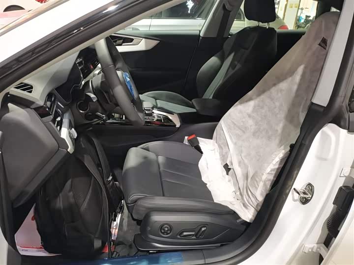 Фото 15 - Audi A5