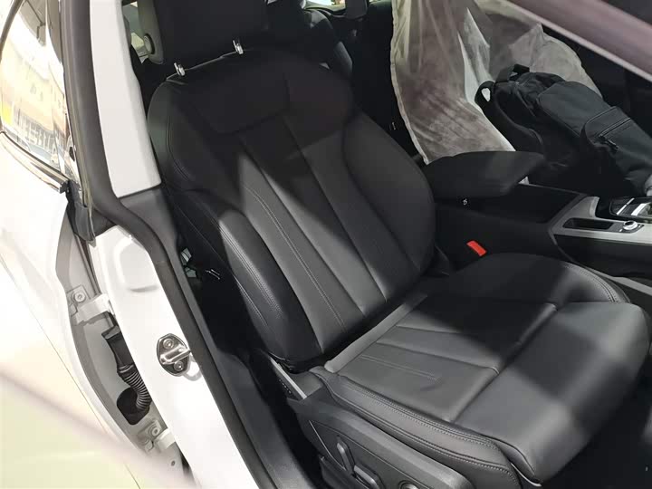 Фото 25 - Audi A5