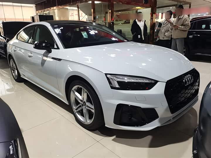 Фото 4 - Audi A5