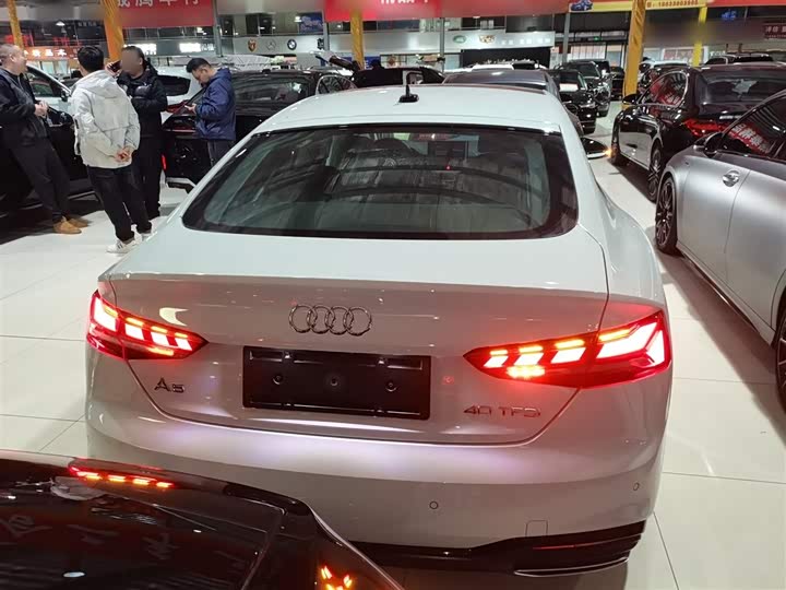 Фото 6 - Audi A5