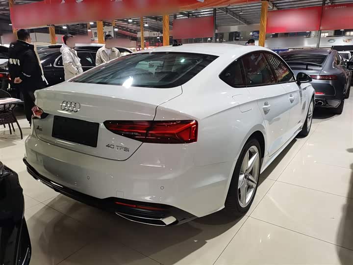 Фото 7 - Audi A5