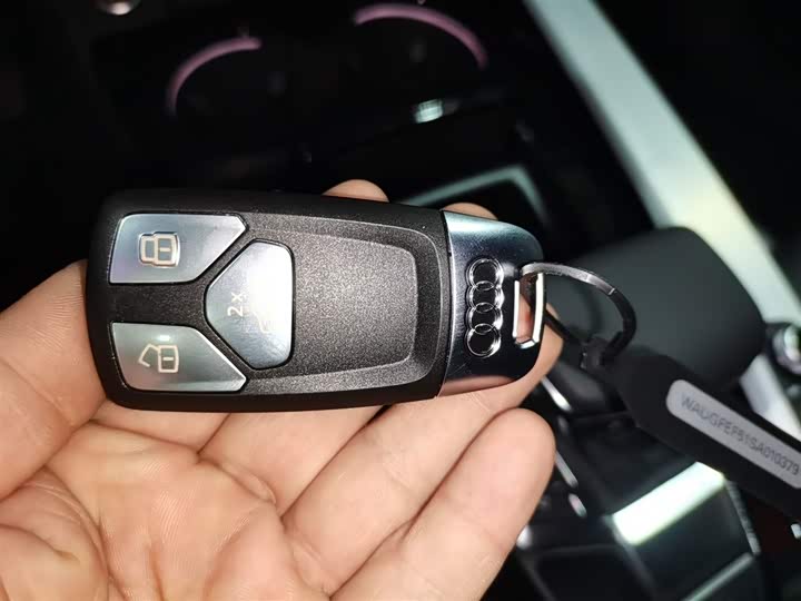 Фото 9 - Audi A5