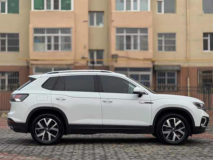 Фото 10 - Volkswagen Tayron