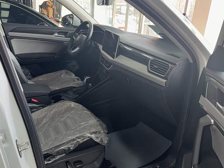 Фото 13 - Volkswagen Tayron